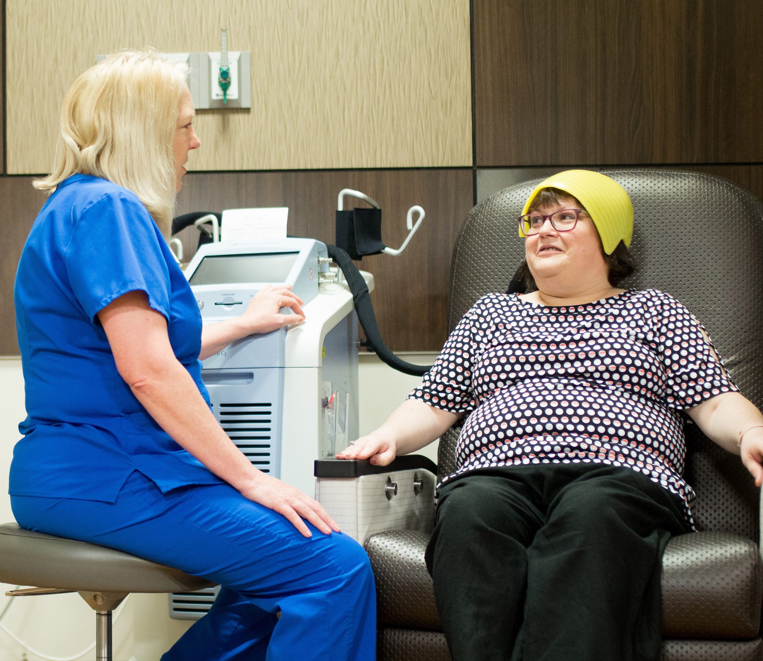 Patient Using Paxman Scalp Cooling Cap